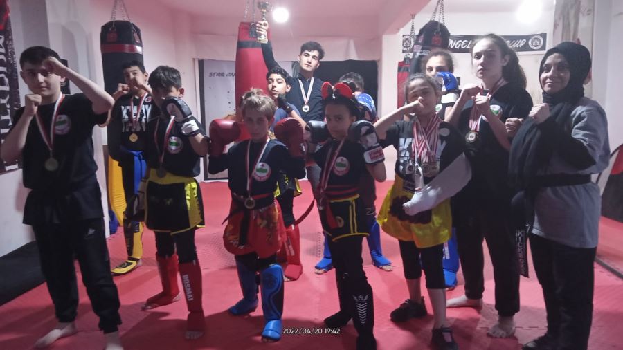 ŞİMAL SPOR KULÜBÜ BAŞARILI SPORCULAR YETİŞTİRİYOR...