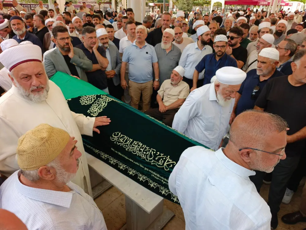 Merhum Abdullah Ustaosmanoğlu’nun Eşi Hayatını Kaybetti…