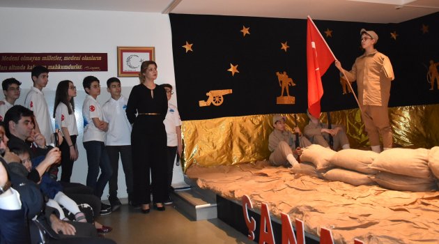 Ali Ülker Orta Okulundan Resim Sergili Çanakkale Programı...
